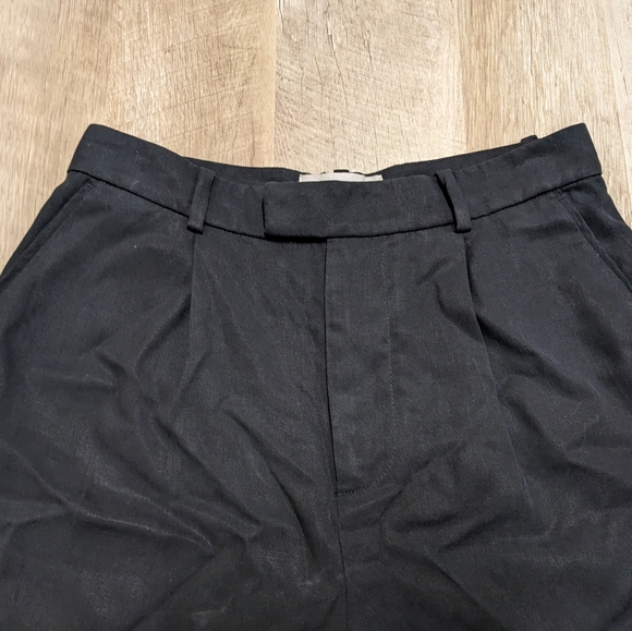 Everlane Black Lyocell High Rise Shorts - Picture 2 of 8